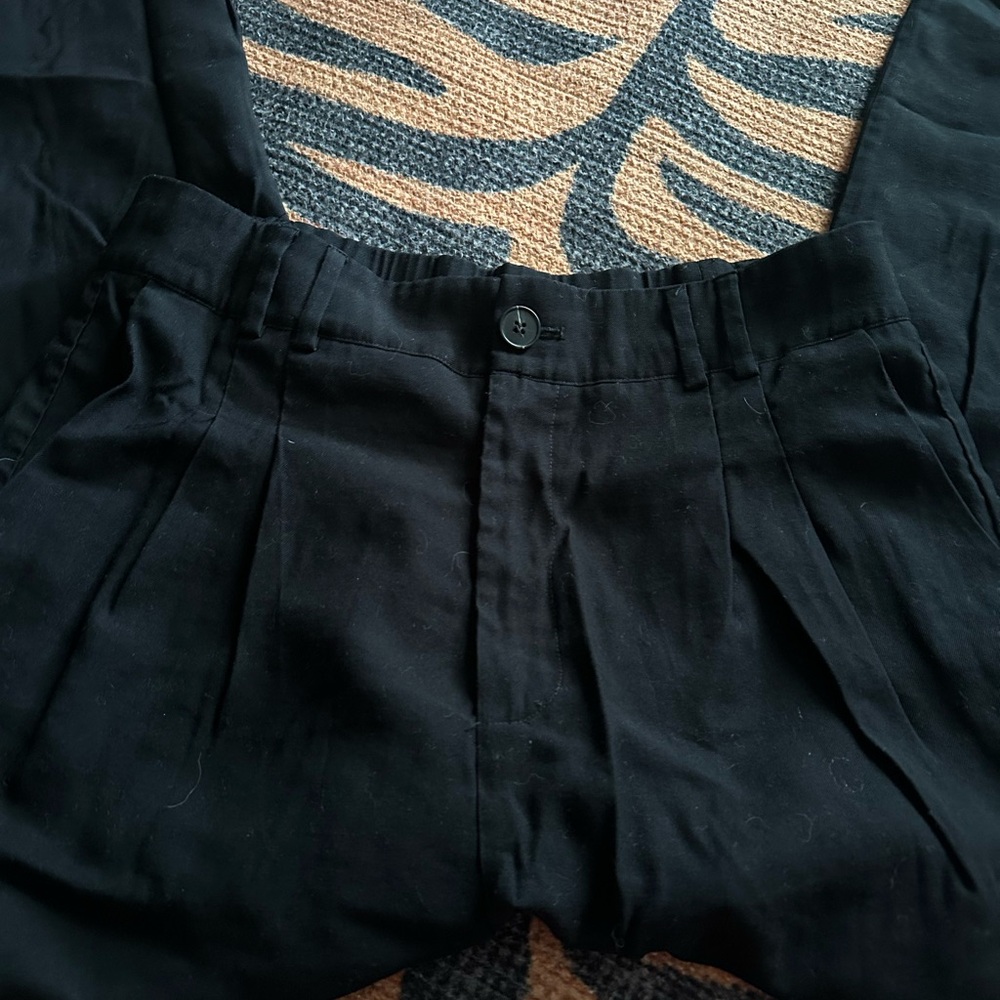 Women’s trousers from Lulus